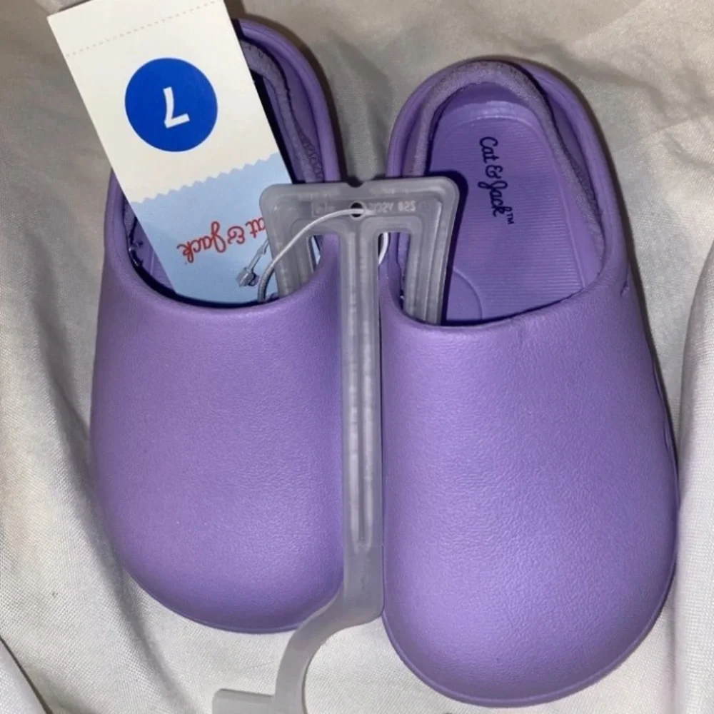 Cat & Jack Kids Purple slip on Shoes toddler size 7